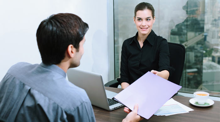 interview women man cv